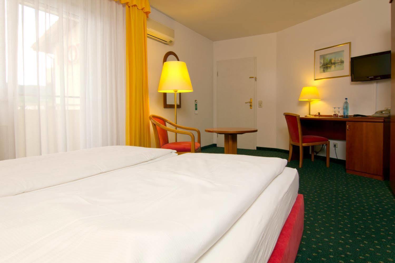 Hotel Engelhorn Leimen  Exterior photo